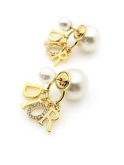 Dior 2025 New letter stud - 2