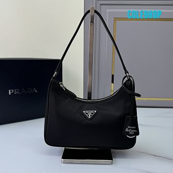 PRADA Re-Edition 2005 Bag black Size:22*18*6.5