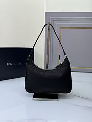 PRADA Re-Edition 2005 Bag black Size:22*18*6.5 - 6