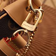 Louis Vuitton Loop fashion luxury bag top grade 23x13x 6 cm - 2