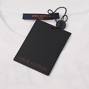 LV Embellished Graphic Cotton T-Shirt 1AHCKM  - 5