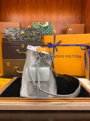 LV CarryAll Cargo Vibe PM Bag M12579 33.5x23x 15 cm - 4