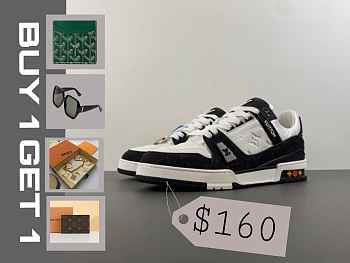 Louis Vuitton LV trainer white black brown LV co-branded original version x2