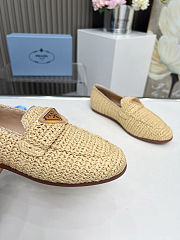 Prada logo-triangle raffia loafers - 5