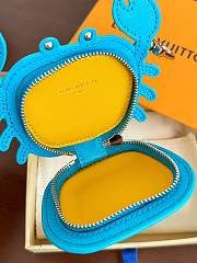 LV blue crab keychain  - 3