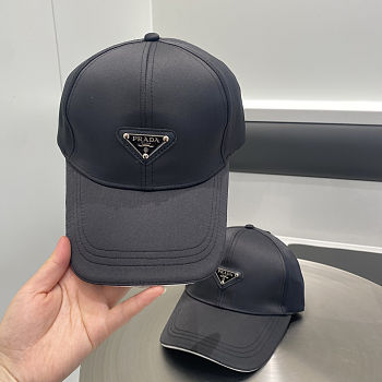 Prada baseball cap black