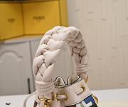 Fendi Super Premium Crossbody Bag, High-end Color Combination 12×18×10 cm - 5