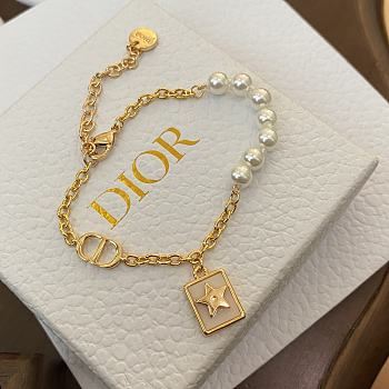 Dior five-pointed star pearl bracelet