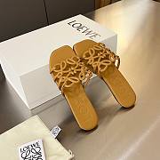 LOEWE Petal Anagram leather slides brown - 2
